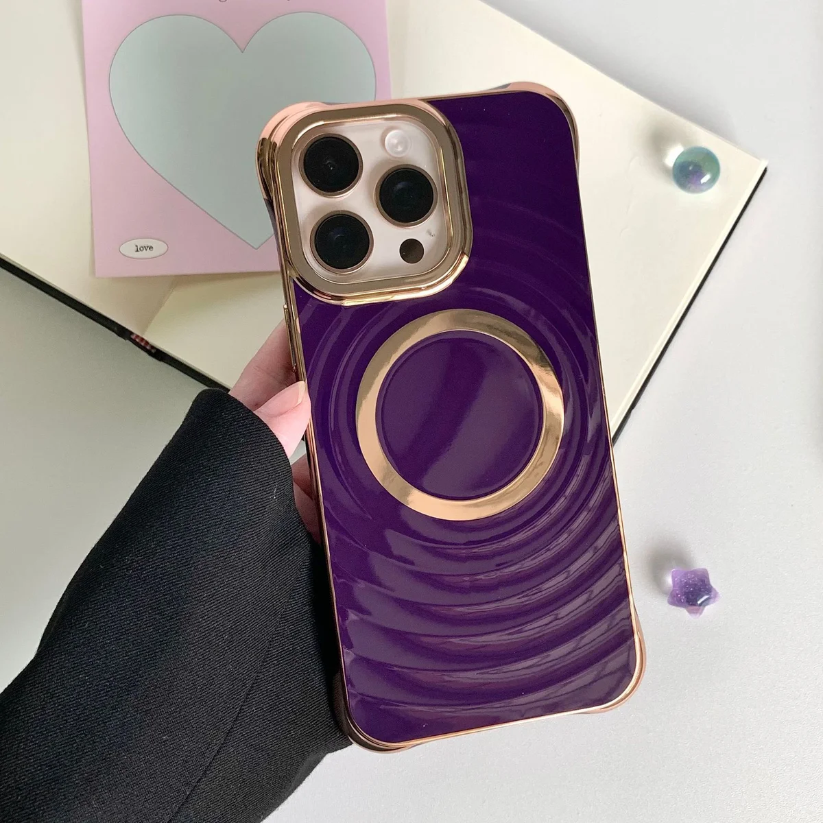 Силиконовый чехол "Luxury Shine" with MagSafe для iPhone 15 Pro Max Тёмно-фиолетовый