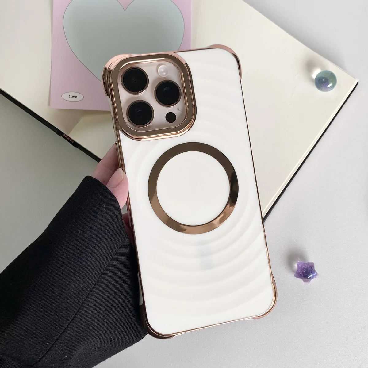 Силіконовий чохол "Luxury Shine" with MagSafe для iPhone 15 Pro Max Білий