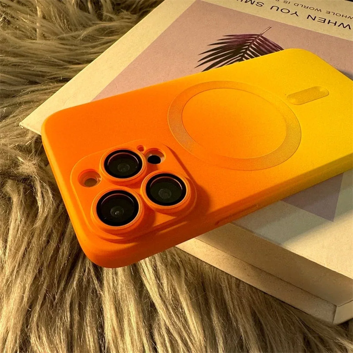 Силиконовый чехол "Luxury Gradient" with MagSafe для Apple iPhone 11 Pro Max Оранжево-желтый