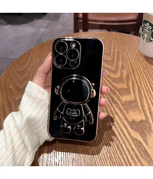 Силиконовый чехол "Космонавт" с подставкой для Apple iPhone 14 Pro Черный Силиконовый чехол "Космонавт" с подставкой для Apple iPhone 14 Pro Черный
