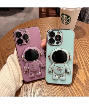 Силиконовый чехол "Космонавт" с подставкой для Apple iPhone 15 Pro Max Фиолетовый