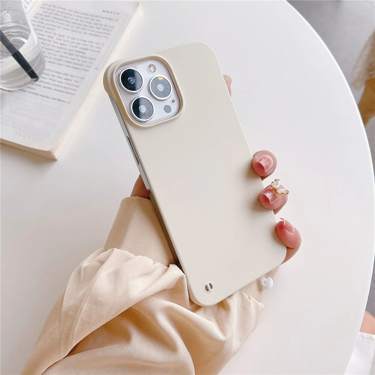 Пластиковая накладка "Candy Color Matte" для Apple iPhone 14 Pro Max Белый