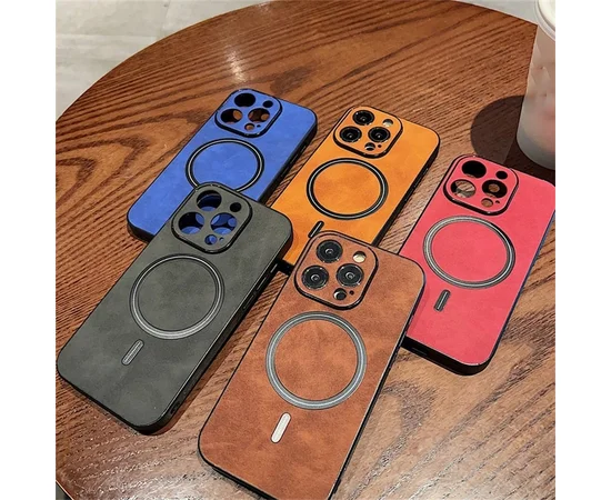 TPU+PC чехол "Luxury Leather" with MagSafe для Apple iPhone 12 Pro Max Коричневый