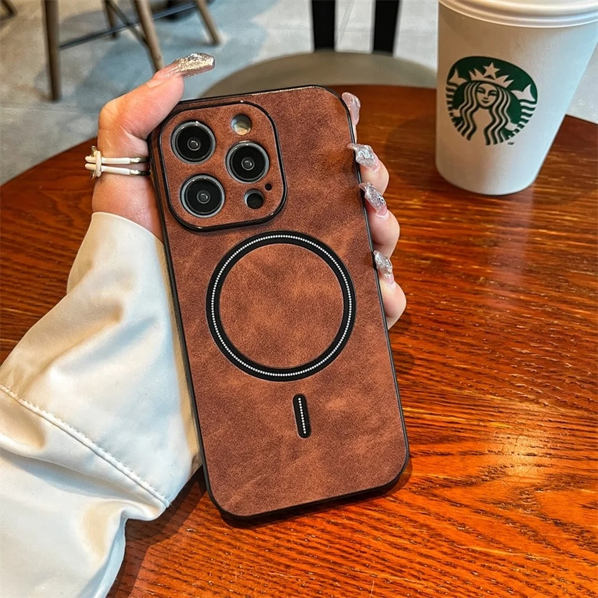 TPU+PC чехол "Luxury Leather" with MagSafe для Apple iPhone 13 Pro Max Коричневый