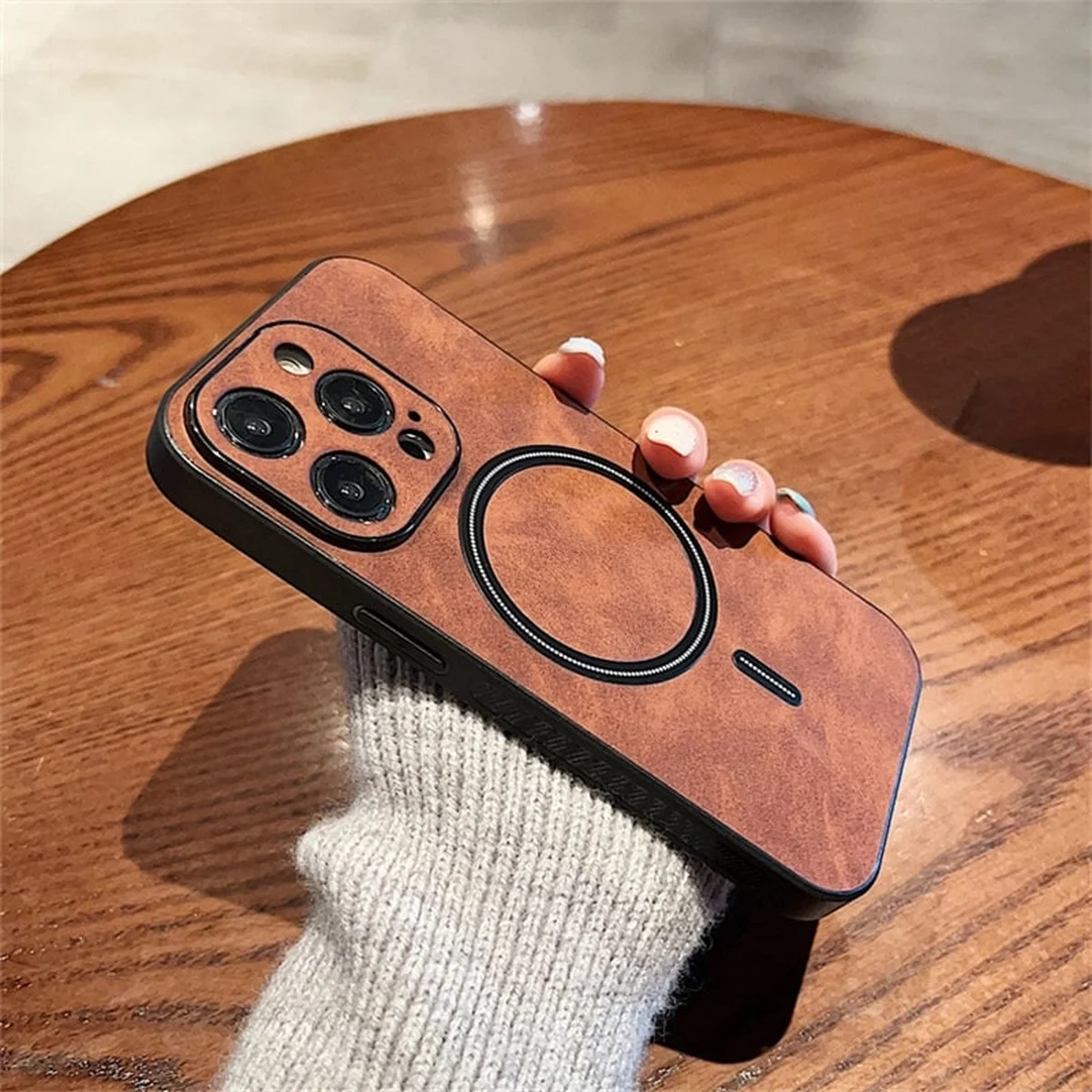 TPU+PC чехол "Luxury Leather" with MagSafe для Apple iPhone 11 Pro Коричневый