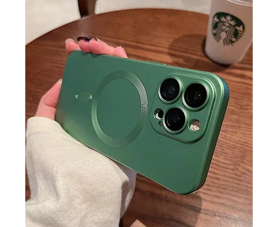 Силиконовый чехол "Luxury Matte" with MagSafe для Apple iPhone 15 Pro Зеленый