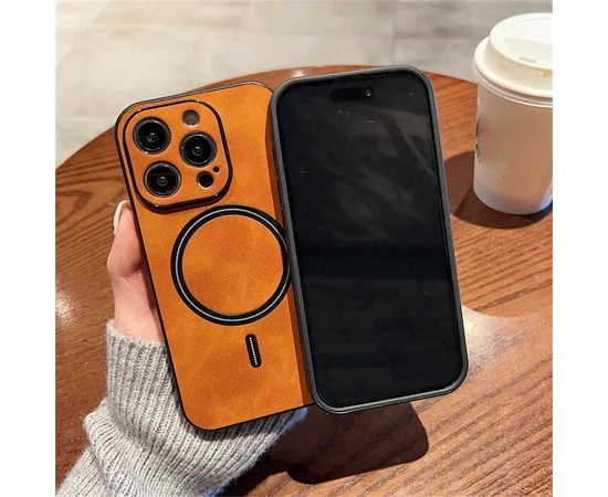 TPU+PC чехол "Luxury Leather" with MagSafe для Apple iPhone 13 Pro Светло-коричневый