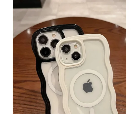 Силиконовый чехол "Wavy Lines" with MagSafe для Apple iPhone 15 Pro Max Белый