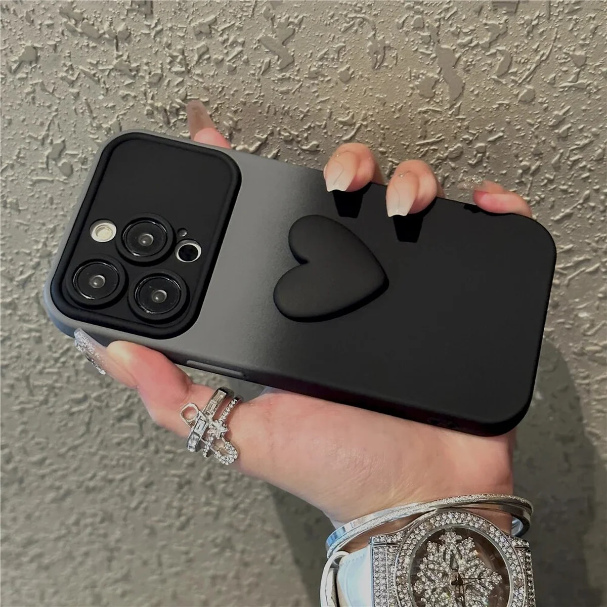 Силиконовый чехол "Black Heart" для iPhone 13 Pro Max Графитовый