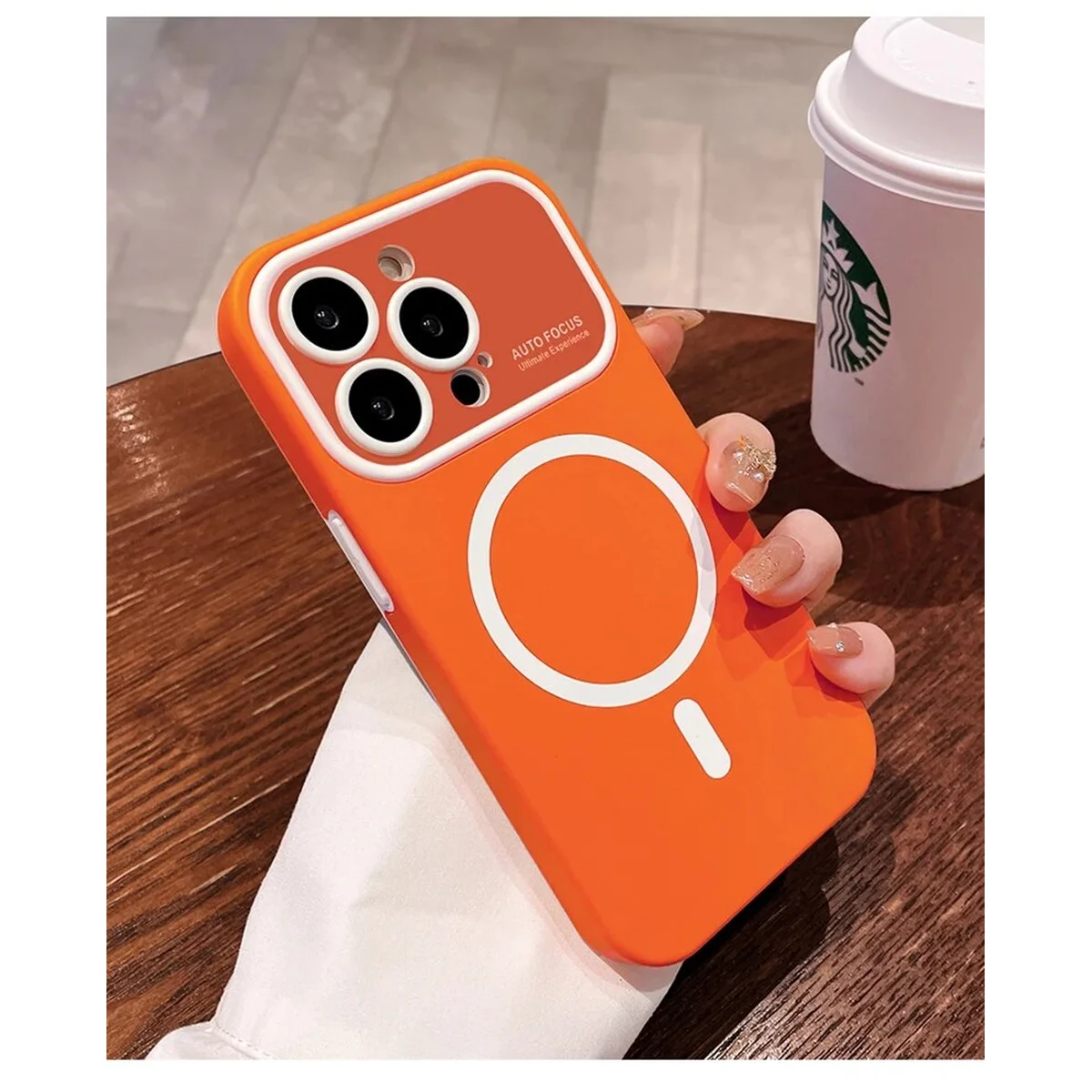 Противоударный чехол "Matte Larg" Case with MagSafe для Apple iPhone 15 Pro Max Оранжевый
