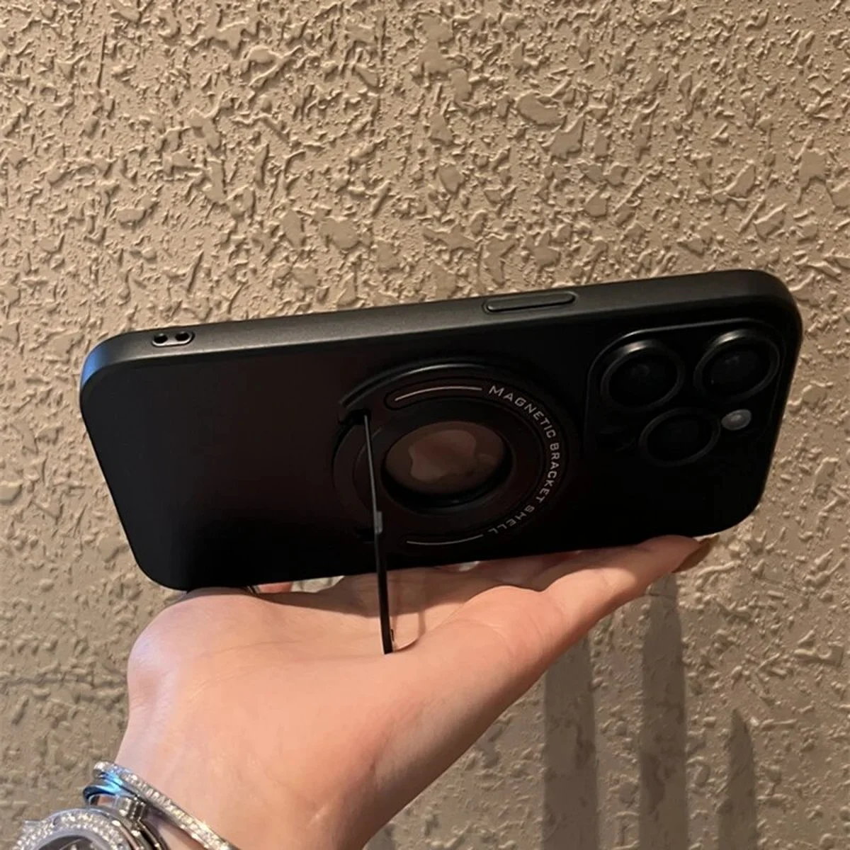 Силиконовый чехол "Magnetic Fold" MagSafe с подставкой для iPhone 14 Pro Max Черный