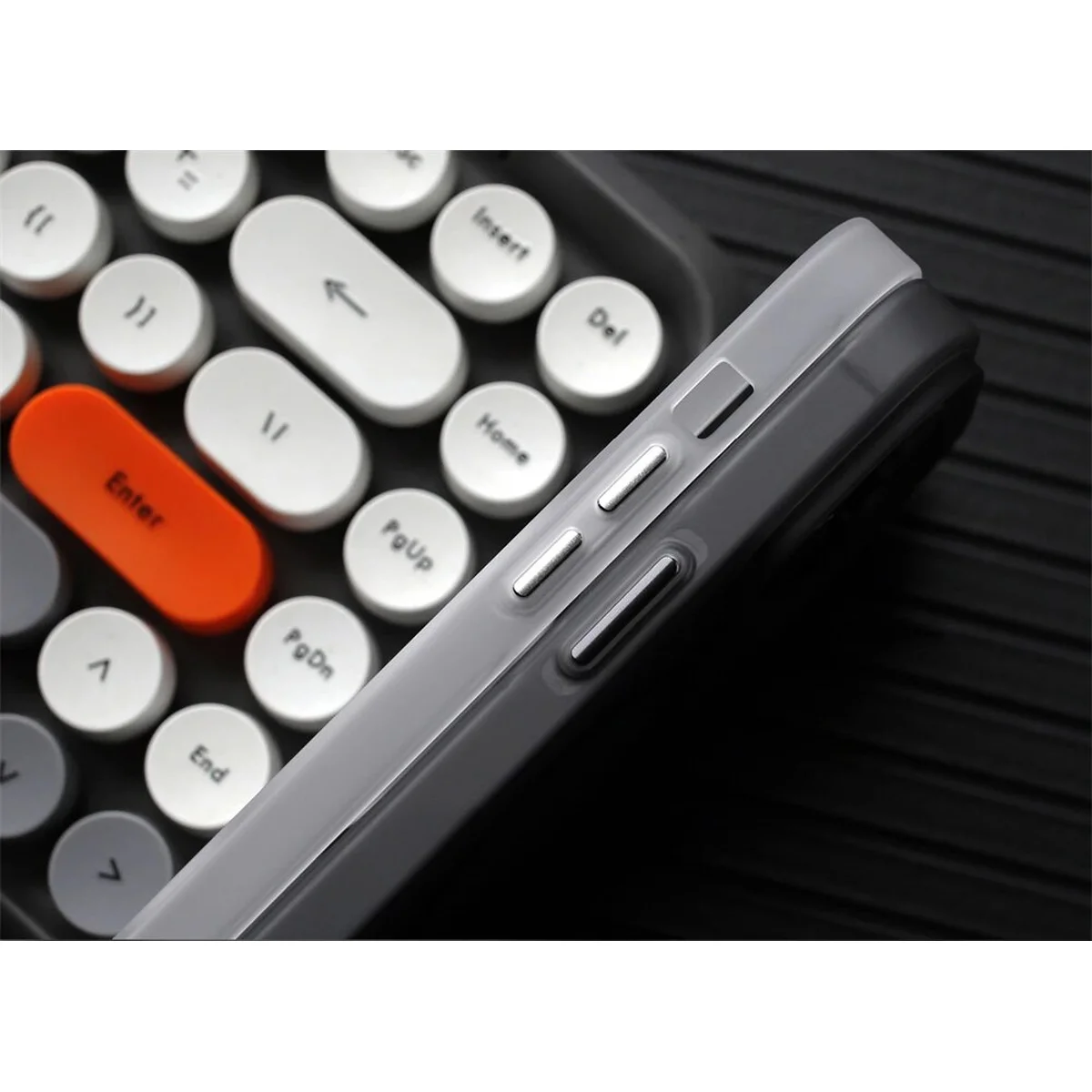 Пластиковый чехол "Luxury Corrugated" with MagSafe для Apple iPhone 14 Pro Max Прозрачный