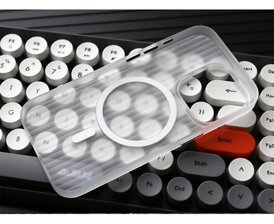 Пластиковый чехол "Luxury Corrugated" with MagSafe для Apple iPhone 15 Pro Max Прозрачный