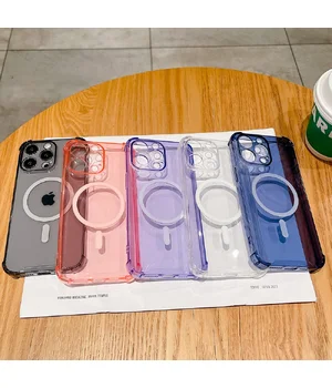 Силиконовый чехол "Clear Magnetic" with MagSafe для Apple iPhone 15 Pro Черный