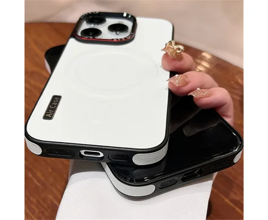 Пластиковий чохол "UltraThin Air Case" with MagSafe для Apple iPhone 15 Pro Білий