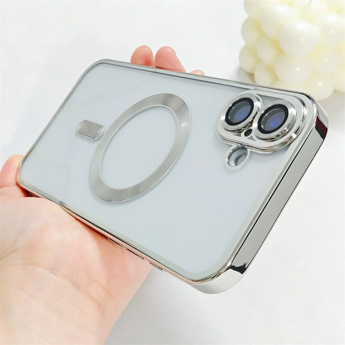 Силиконовый чехол "Transparent Plating" with MagSafe для Apple iPhone 16 Серебряный