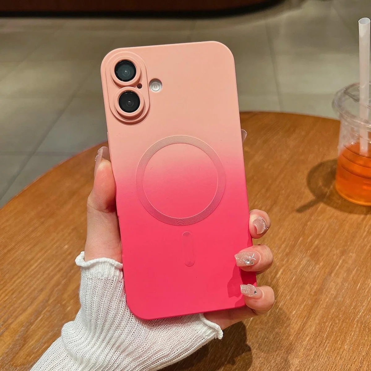 Силиконовый чехол "Luxury Gradient" with MagSafe для Apple iPhone 16 Розово-фиолетовый