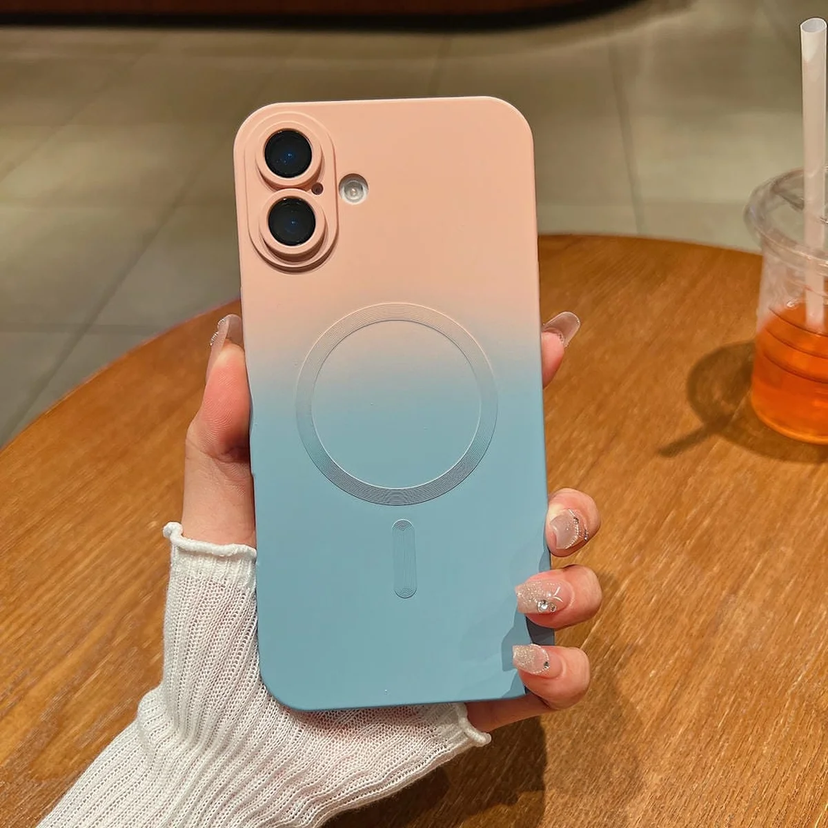 Силіконовий чохол "Luxury Gradient" with MagSafe Apple iPhone 16 Рожево-сірий