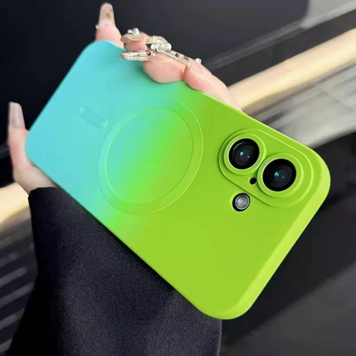 Силіконовий чохол "Luxury Gradient" with MagSafe для Apple iPhone 16 Зелено-блакитний