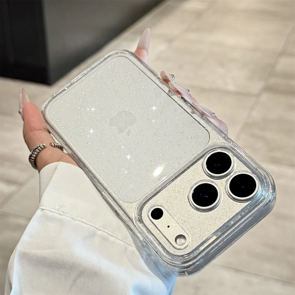 Силиконовый чехол "Bling Diamond" с блестками для iPhone 17 Pro Max Прозрачный