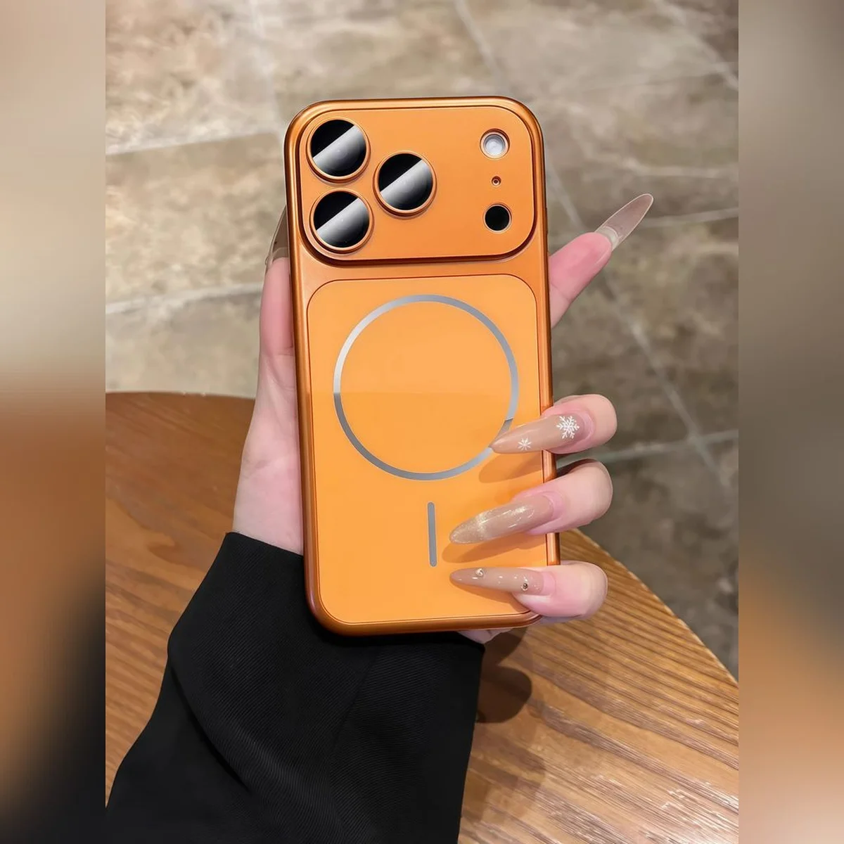 Силиконовый чехол "AG Glass Shield" with MagSafe для Apple iPhone 17 Pro Оранжевый
