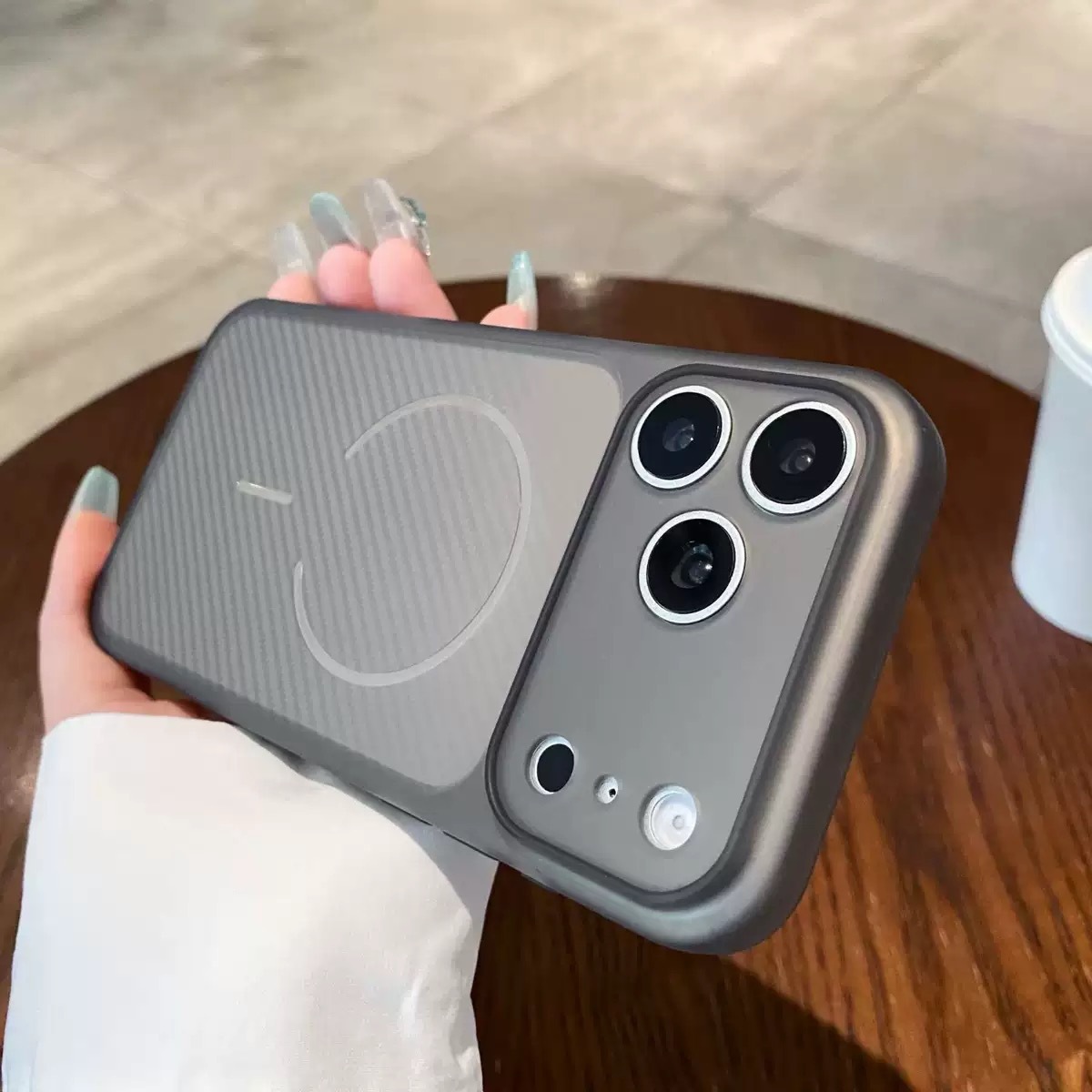 Силиконовый чехол "Carbon Matrix" для Apple iPhone 17 Pro Max Черный