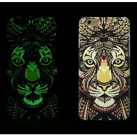Силиконовый светящийся 3D чехол "Тигр" яркий для iPhone 7/8