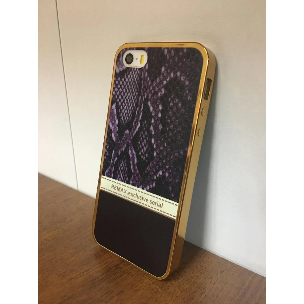 Чехол "Remax" силиконовый для iPhone 5/5S/SE Exclusive фиолетовый