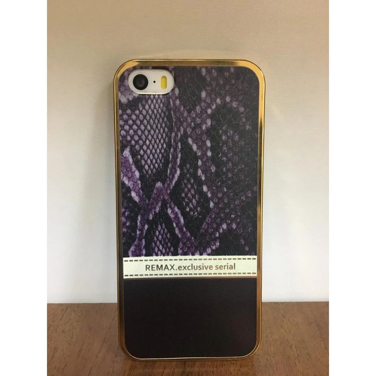 Чохол "Remax" силіконовий для iPhone 5 / 5S / SE Exclusive фіолетовий