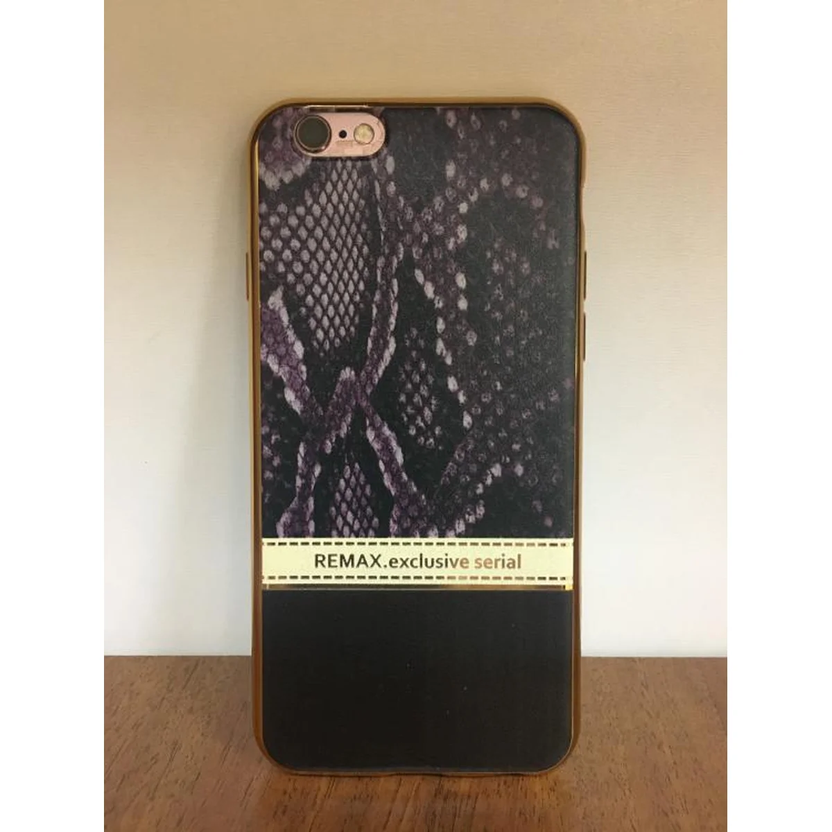 Чехол "Remax" силиконовый для iPhone 6/6S Exclusive фиолетовый