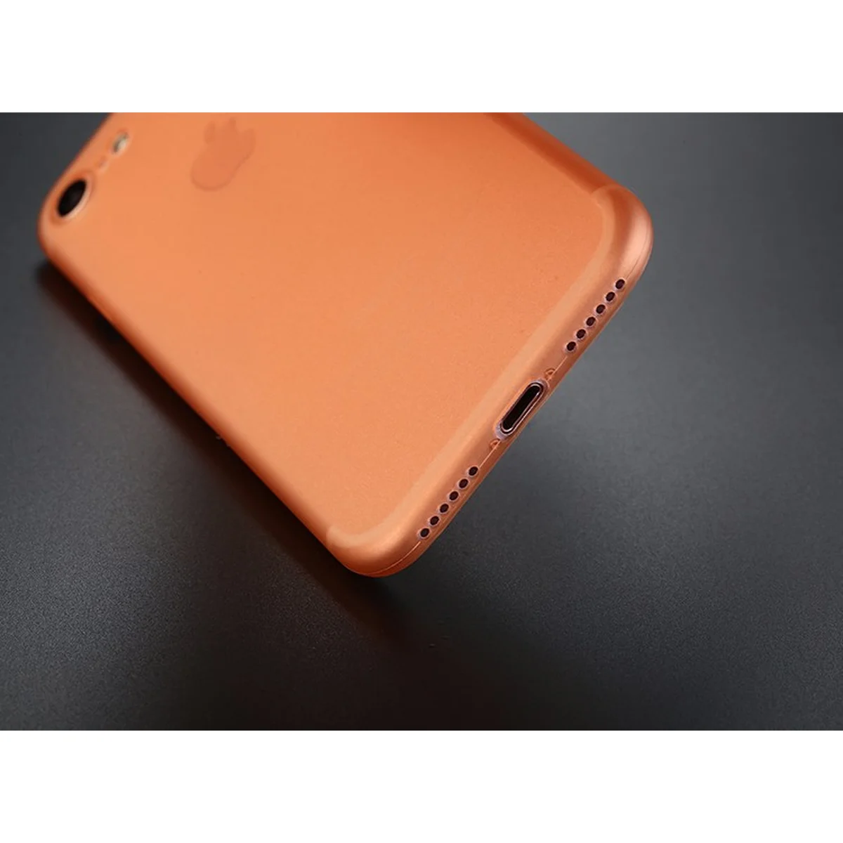 Ультратонкий пластиковый чехол "Ultrathin 0.3mm" оранжевый для iPhone 7/8