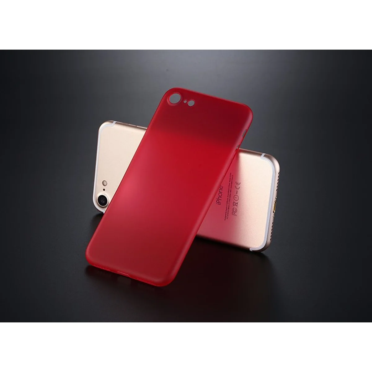 Ультратонкий пластиковый чехол "Ultrathin 0.3mm" красный для iPhone 7/8