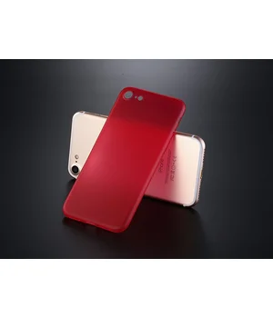 Ультратонкий пластиковый чехол "Ultrathin 0.3mm" красный для iPhone 7/8
