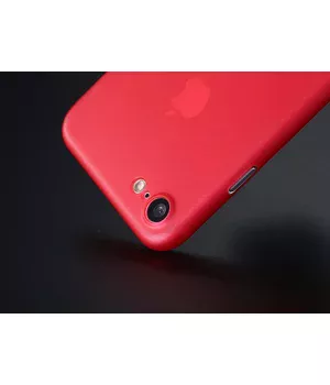 Ультратонкий пластиковый чехол "Ultrathin 0.3mm" красный для iPhone 7/8