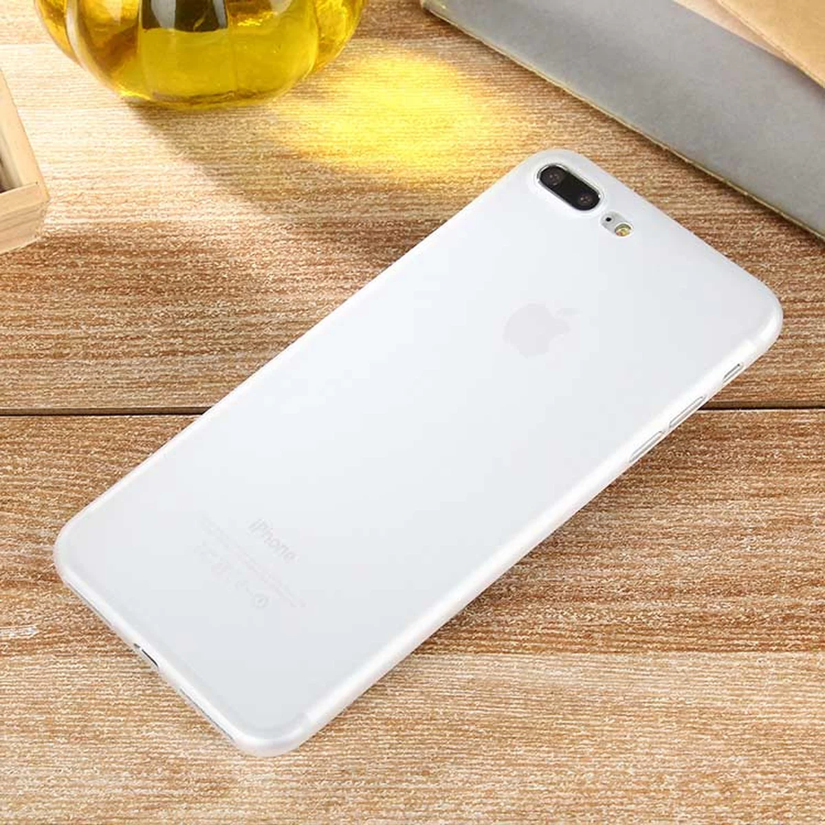 Ультратонкий пластиковий чохол "Ultrathin 0.3mm" білий для iPhone 7 Plus / 8 Plus