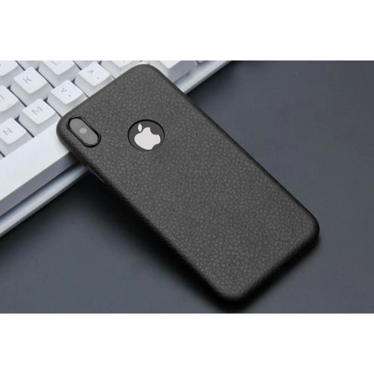 Чохол "Leather texture" силіконовий для iPhone X / XS чорний