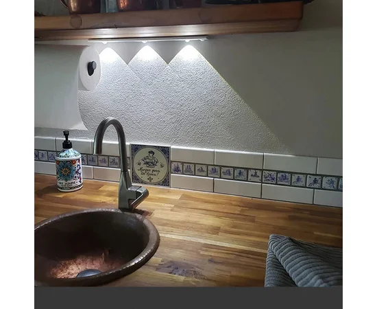 Сенсорний світильник LED із датчиком руху MZ-L1602 (40*10*200mm) Black