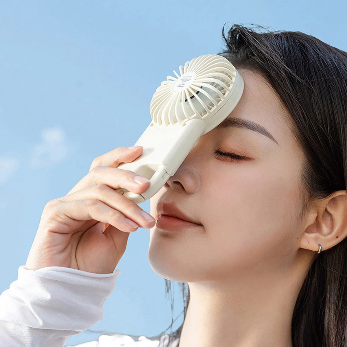 Портативный вентилятор SQT-BF2 с карабином 1800mAh White