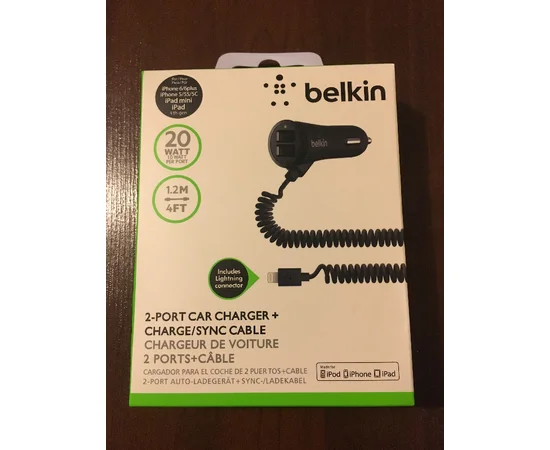 Автомобильная зарядка АЗУ "Belkin" 2A черная на 2 USB + Lightning кабель-пружина