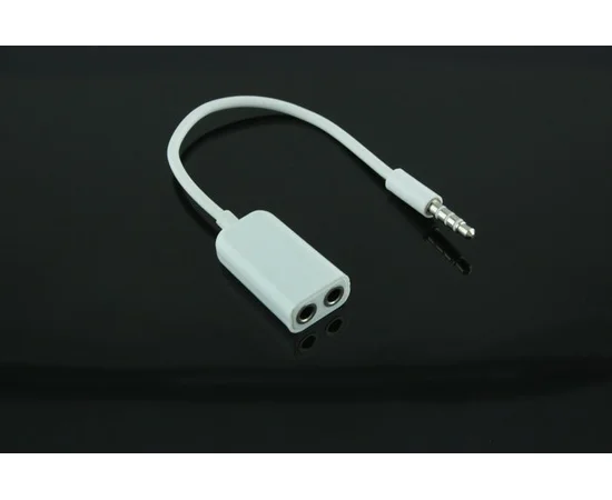 Кабель-перехідник Jack 3.5 M / 2 F білий