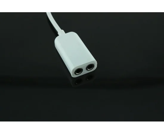 Кабель-перехідник Jack 3.5 M / 2 F білий