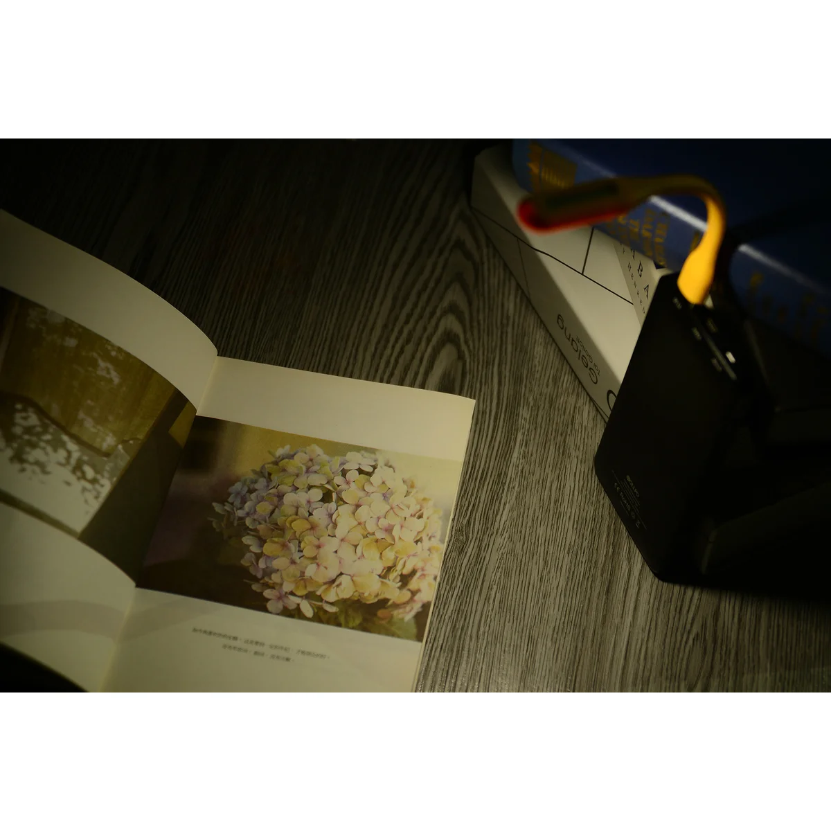 Гибкий фонарик LED USB оранжевый