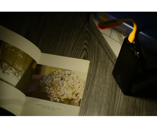 Гнучкий ліхтарик LED USB рожевий