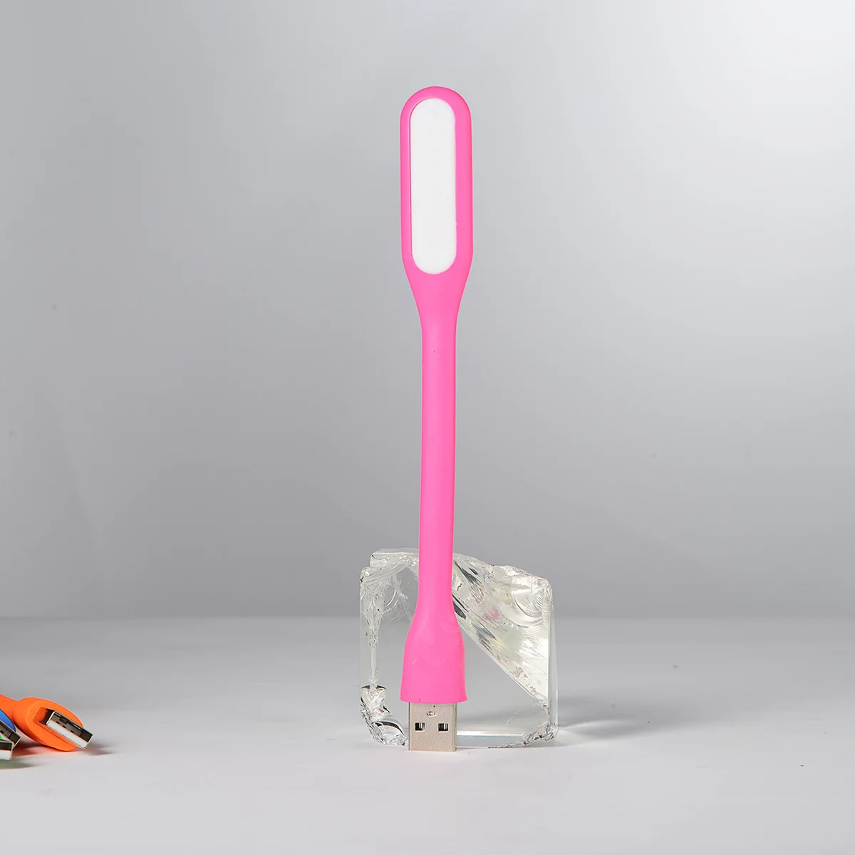 Гибкий фонарик LED USB розовый