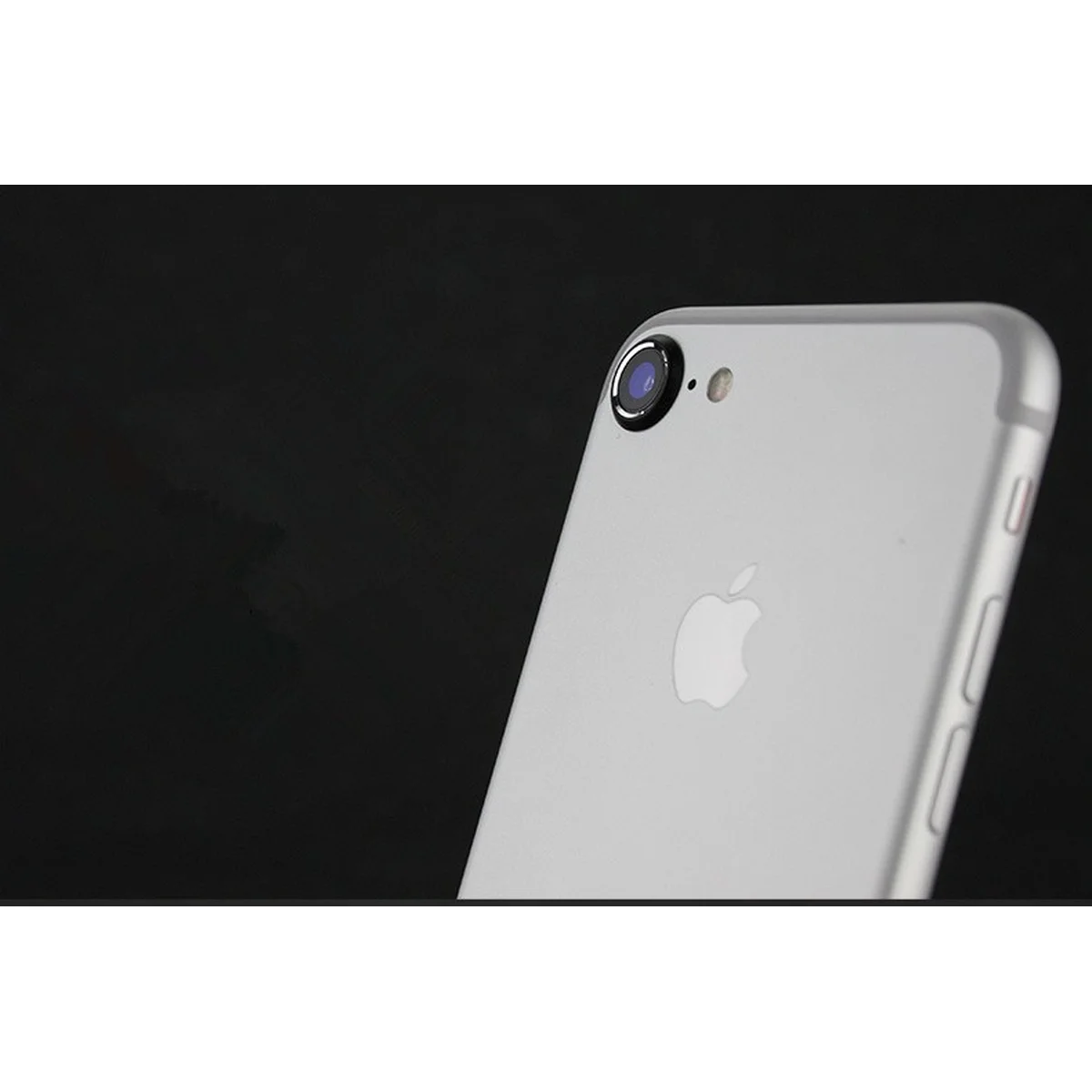 Защита камеры черная для iPhone 7/8