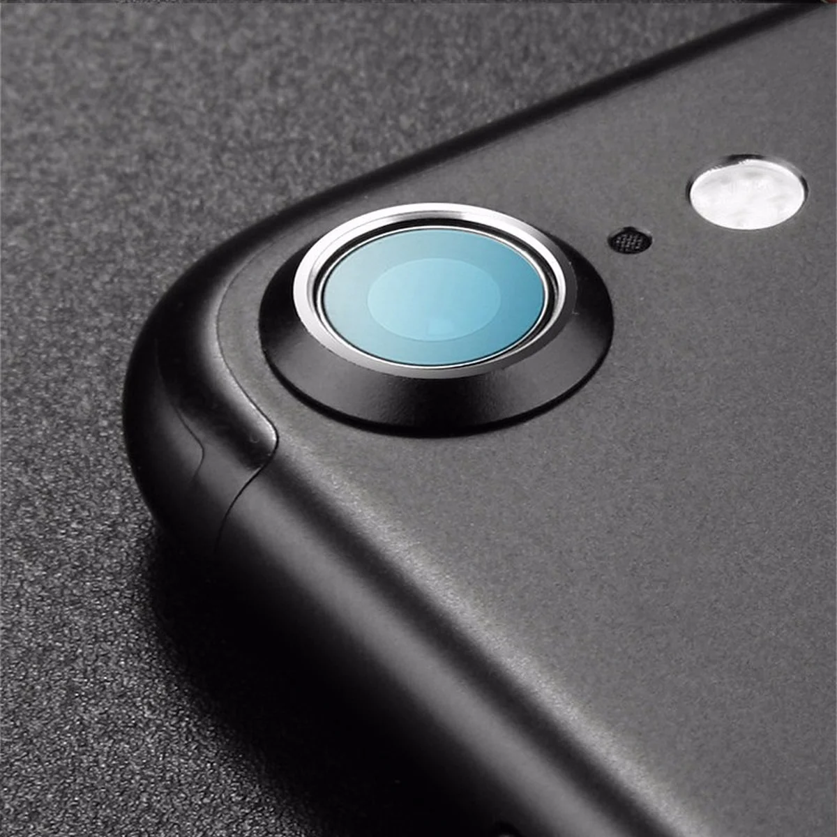 Защита камеры черная для iPhone 7/8