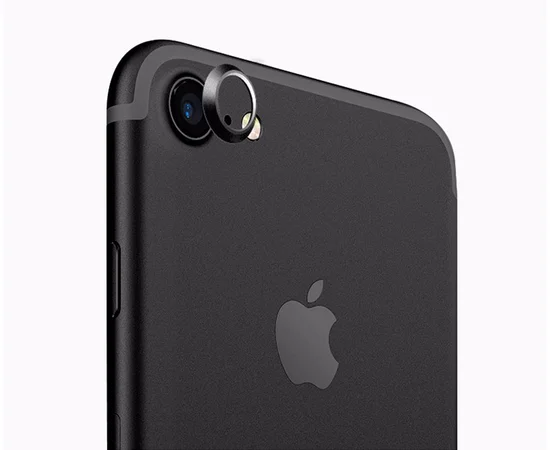 Защита камеры черная для iPhone 7/8