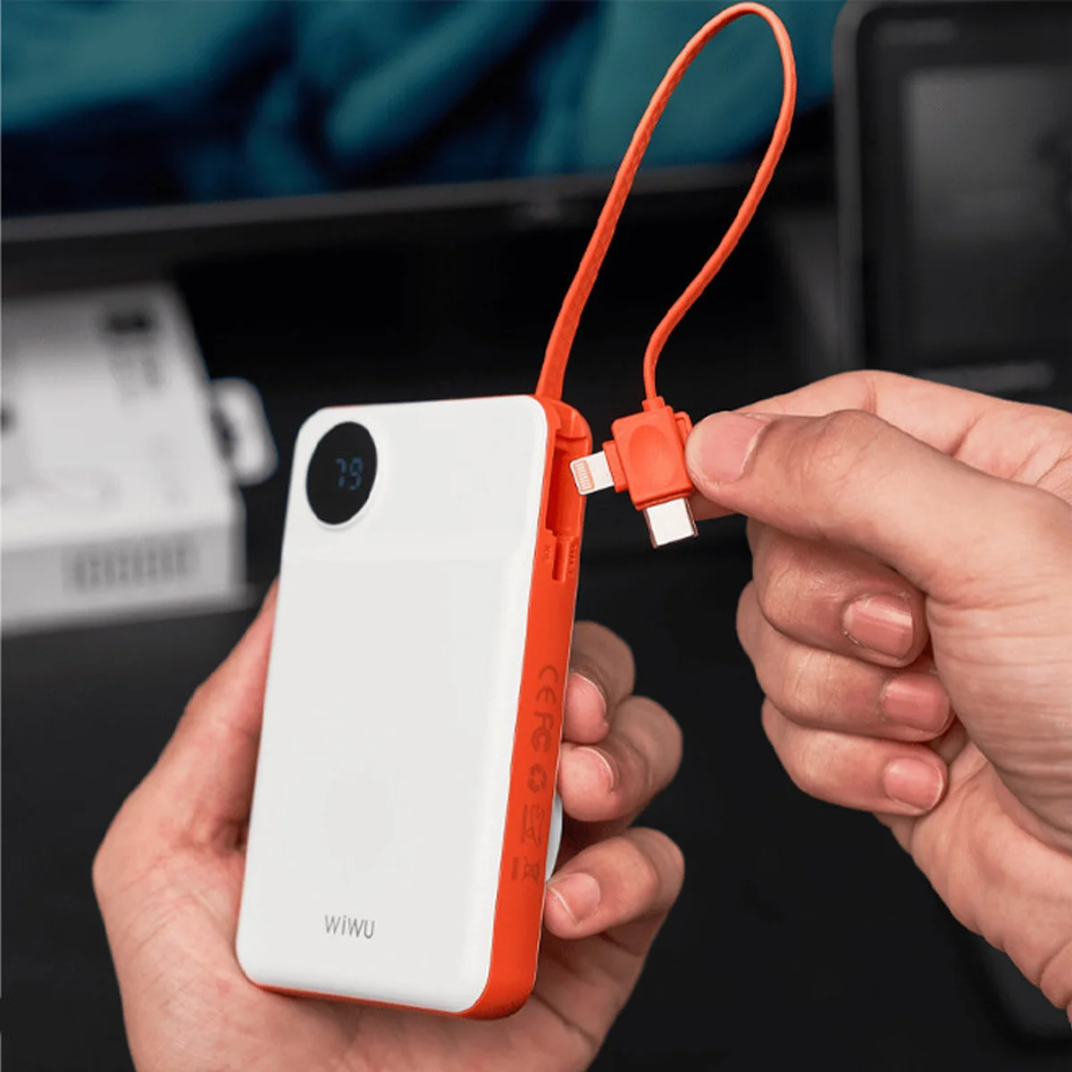 Портативное зарядное устройство Power Bank WIWU Wi-P007 c БЗУ 10000 mAh White