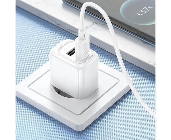 СЗУ Hoco CS51A Surplus (2USB-A) + Type-C White
