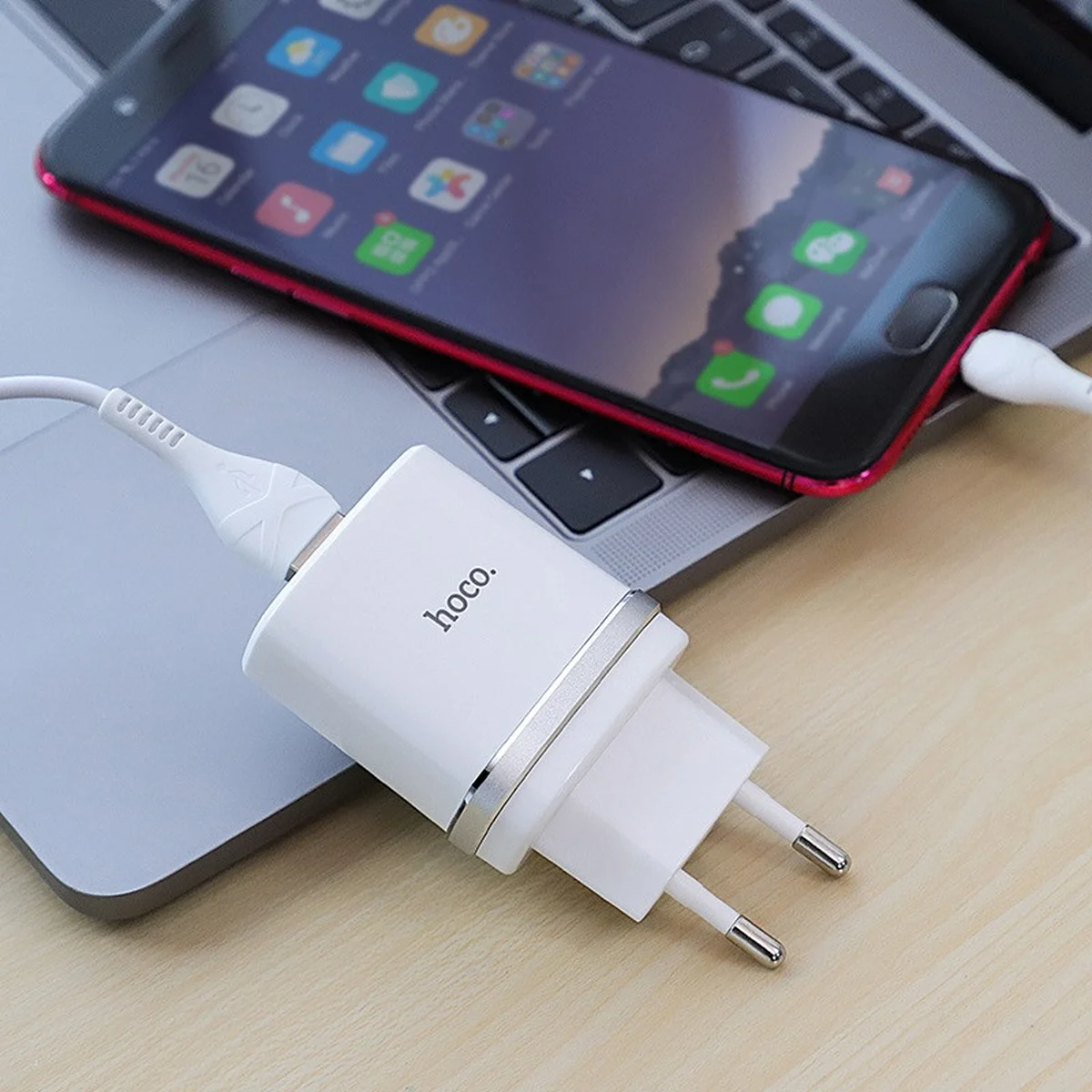 СЗУ Hoco C12Q Smart QC3.0 3A (1USB-A) + кабель USB to MicroUSB Білий